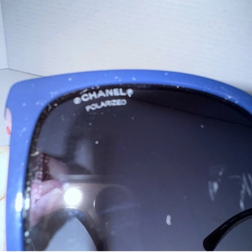 CHANEL Square Frame CH 5546Q 1462/K4 Navy Blue/Maroon calf Sunglasses